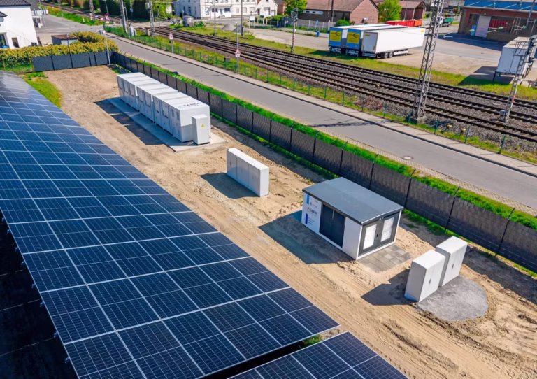 BESS at Rödinghausen solar farm Battery energy storage system at Rödinghausen solar park – Solar park repowering / expansion